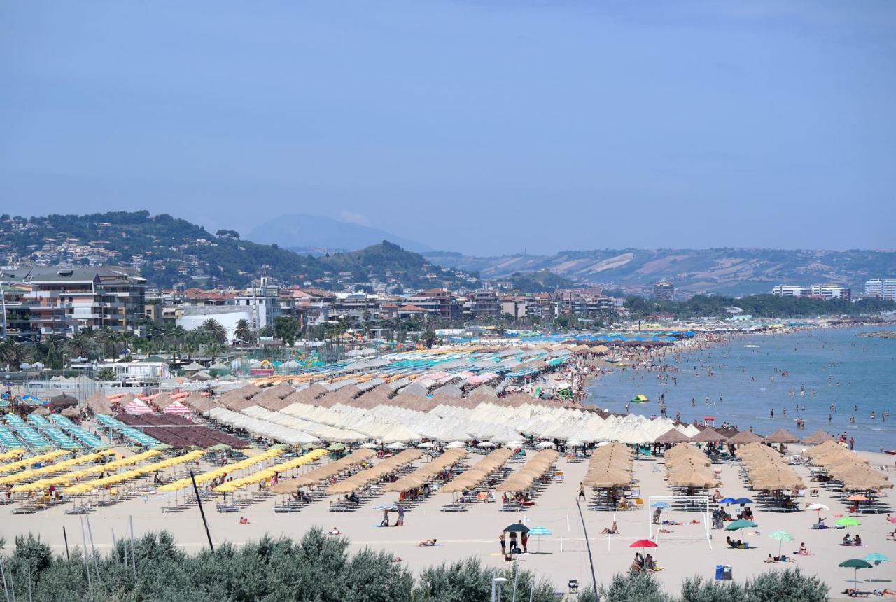 Suites Rome Pescara Eksteriør bilde